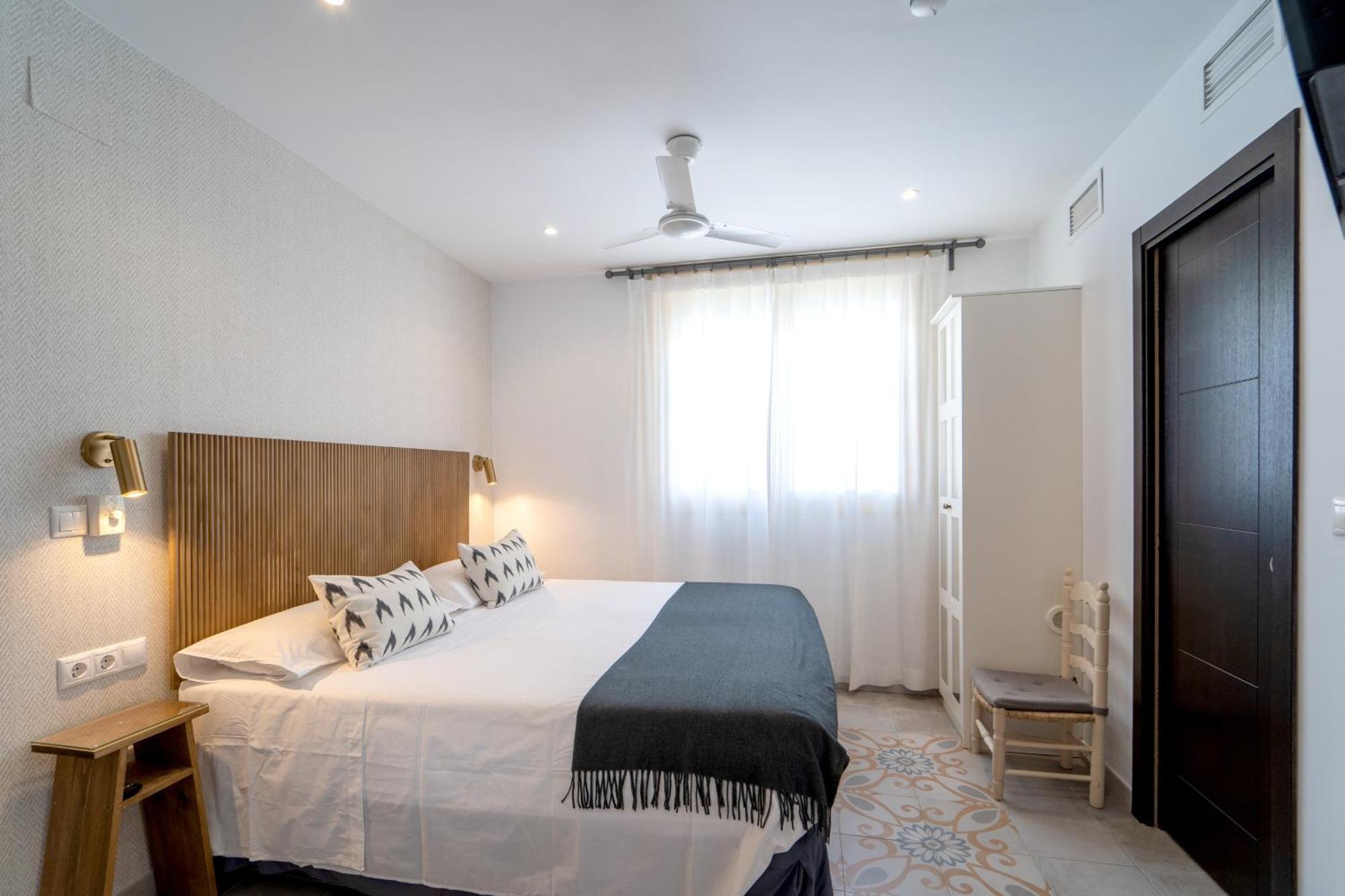 La Siesta De Picasso Hotell Málaga Eksteriør bilde