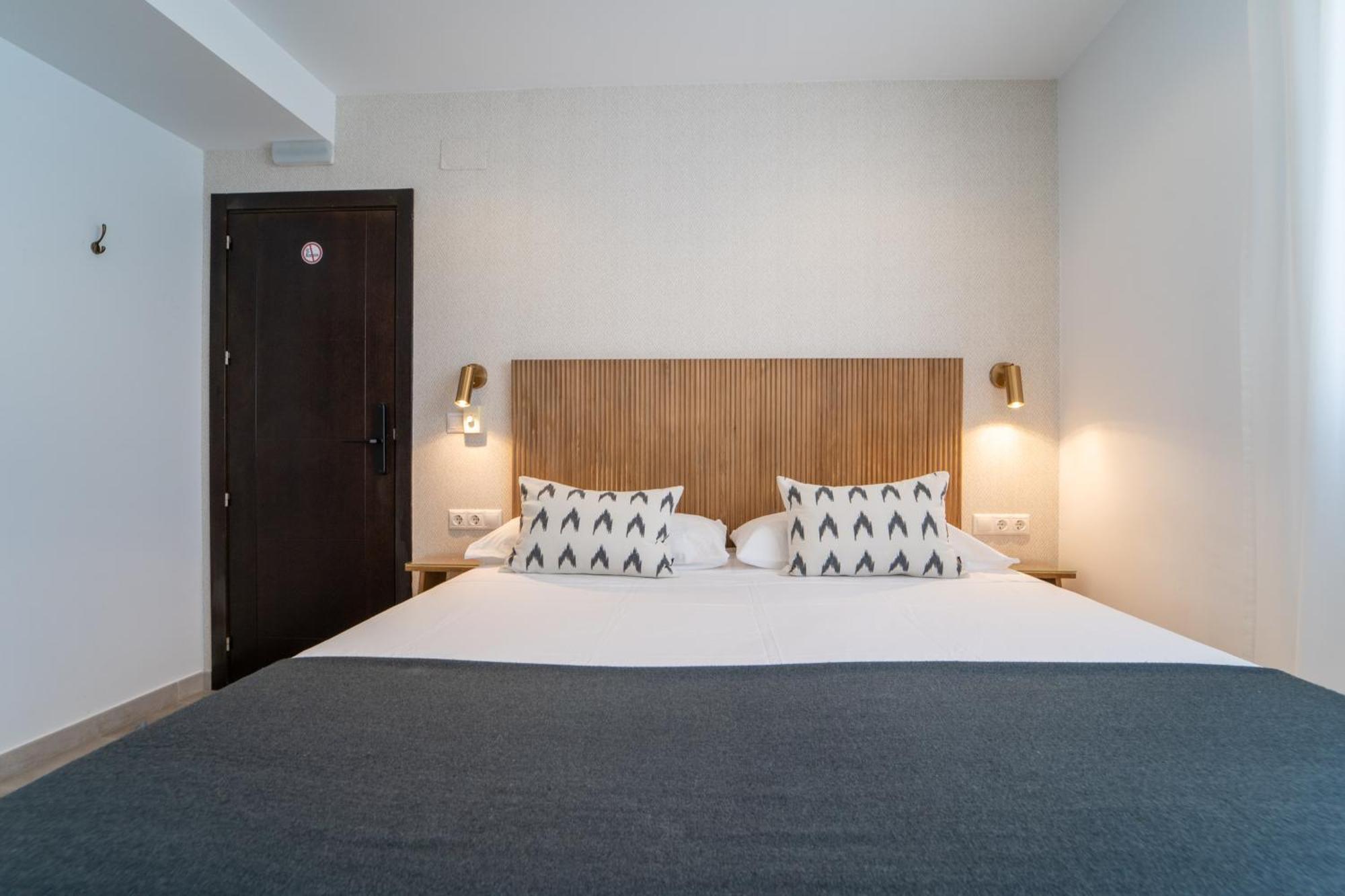 La Siesta De Picasso Hotell Málaga Eksteriør bilde